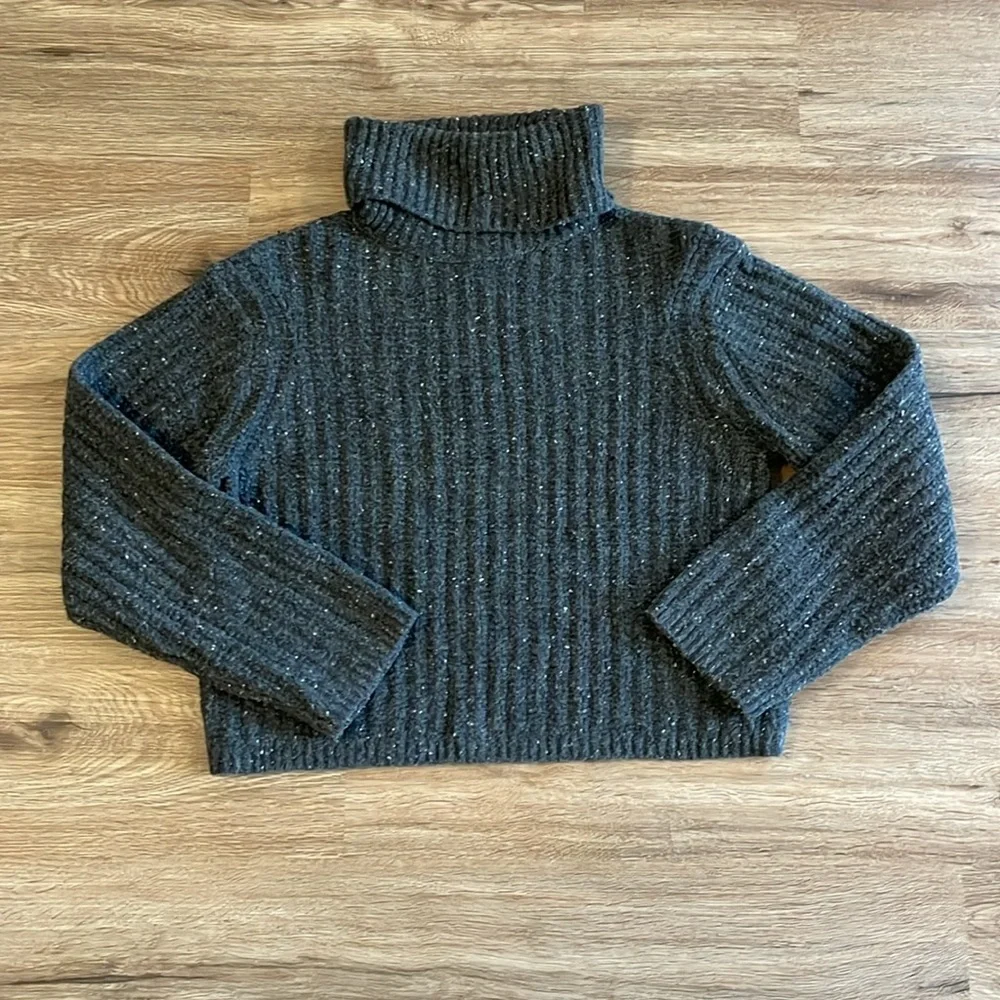 Universal Thread Dark Gray Speckled Mock Turtleneck Cashmere-Like Sweater - Picture 4 of 9